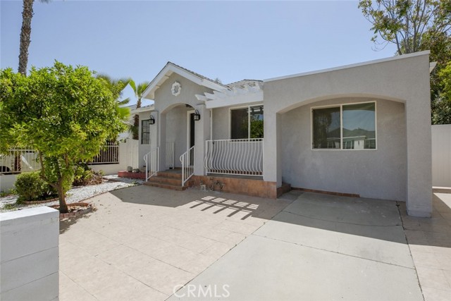 Detail Gallery Image 1 of 30 For 17710 Martha St, Encino,  CA 91316 - 3 Beds | 2 Baths