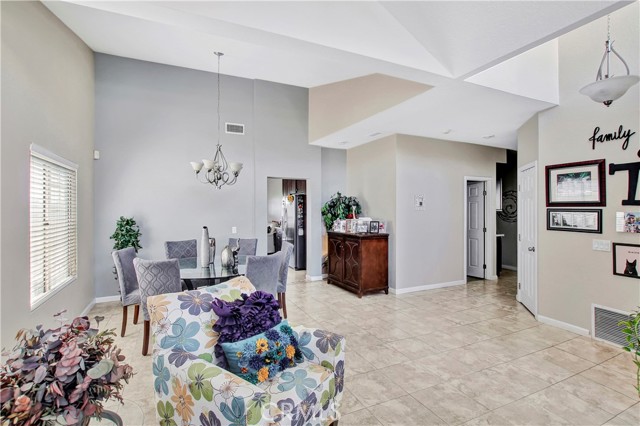 Detail Gallery Image 7 of 27 For 19975 Westerly Dr, Riverside,  CA 92508 - 3 Beds | 2 Baths