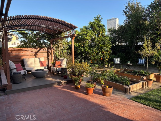 Detail Gallery Image 22 of 31 For 5552 Ridgebury Dr, Huntington Beach,  CA 92649 - 4 Beds | 2/1 Baths