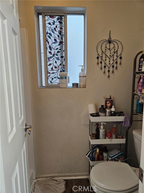 Detail Gallery Image 8 of 18 For 18307 Burbank Bld #41,  Tarzana,  CA 91356 - 2 Beds | 2 Baths