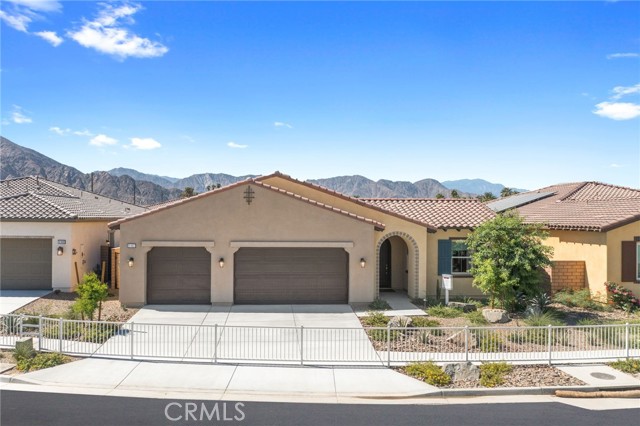51927 Marquessa Lane, La Quinta CA: https://media.crmls.org/medias/0e88c6db-3111-4a11-8b6a-89bb9e61e742.jpg