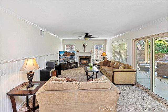 17015 Knollbrook Place, Riverside CA: https://media.crmls.org/medias/0e891daa-9195-483b-8d36-b4fe1187fe1d.jpg