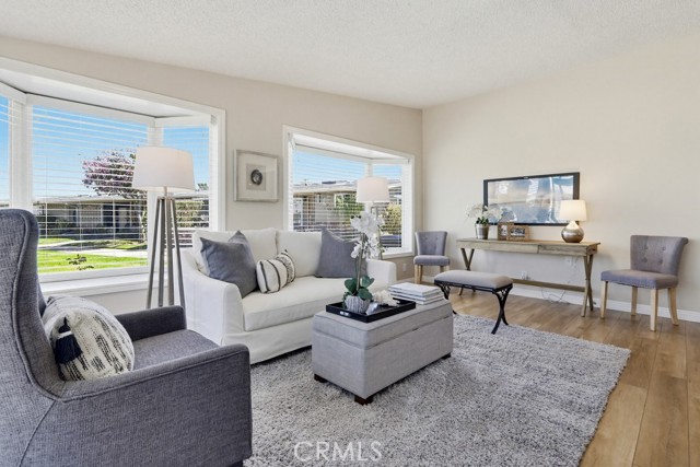 Detail Gallery Image 7 of 26 For 13580 Cedar Crest Ln 110l,  Seal Beach,  CA 90740 - 2 Beds | 1/1 Baths