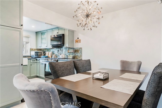 Detail Gallery Image 9 of 31 For 25900 Oak St #102,  Lomita,  CA 90717 - 3 Beds | 2 Baths