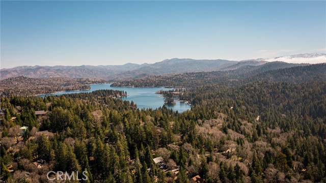 Detail Gallery Image 5 of 49 For 26980 Everest, Lake Arrowhead,  CA 92317 - 2 Beds | 2 Baths