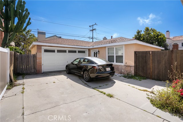 2228 Plant Avenue, Redondo Beach, California 90278, 4 Bedrooms Bedrooms, ,2 BathroomsBathrooms,Residential,Sold,Plant,SB22080436