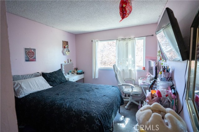 Detail Gallery Image 8 of 14 For 15168 Dakota, Victorville,  CA 92394 - 4 Beds | 2 Baths