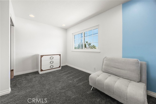 9461 Pier Drive, Huntington Beach CA: https://media.crmls.org/medias/0e8b44b9-88ff-4ca0-8ee8-15165345ec43.jpg