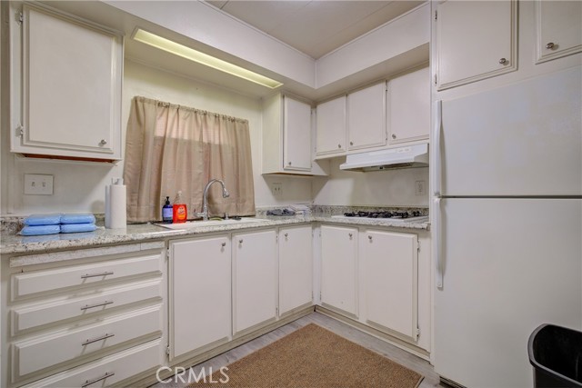 Detail Gallery Image 12 of 29 For 3700 Buchanan St #3,  Riverside,  CA 92503 - 2 Beds | 2 Baths