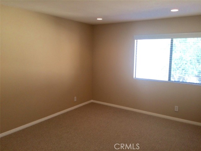 Detail Gallery Image 14 of 22 For 5800 Owensmouth Ave #26,  Woodland Hills,  CA 91367 - 3 Beds | 2 Baths