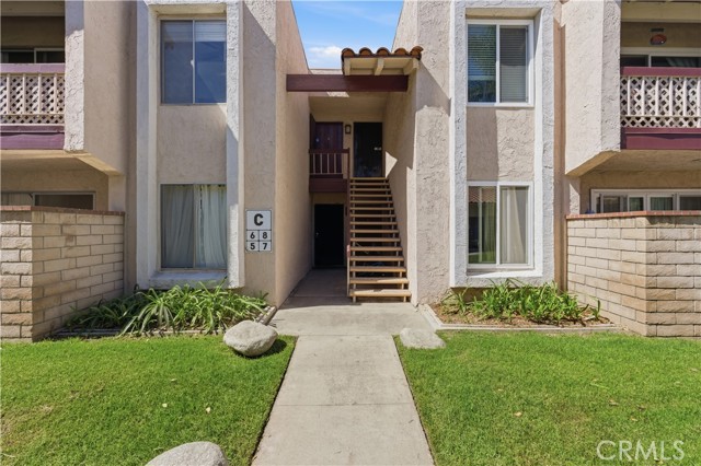 Detail Gallery Image 4 of 24 For 700 W La Veta #C7,  Orange,  CA 92868 - 2 Beds | 2 Baths