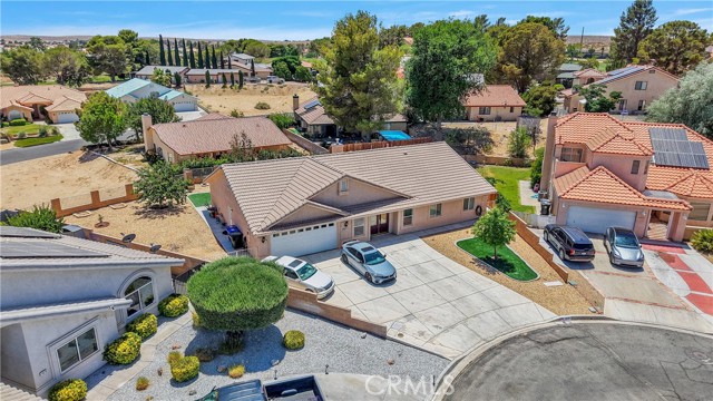 14665 Echo Lane, Helendale CA: https://media.crmls.org/medias/0e8cfda1-d45b-4043-833e-11bc084c1a4d.jpg