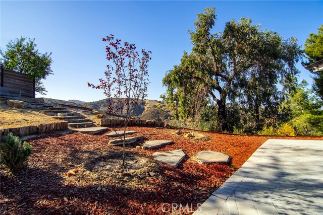 Detail Gallery Image 33 of 51 For 4461 Ellenita Ave, Tarzana,  CA 91356 - 3 Beds | 3 Baths