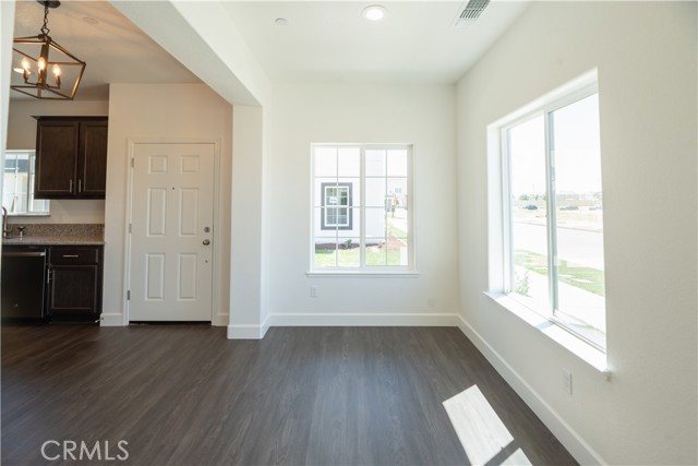 Detail Gallery Image 8 of 24 For 198 Montage Dr, Merced,  CA 95348 - 4 Beds | 2/1 Baths