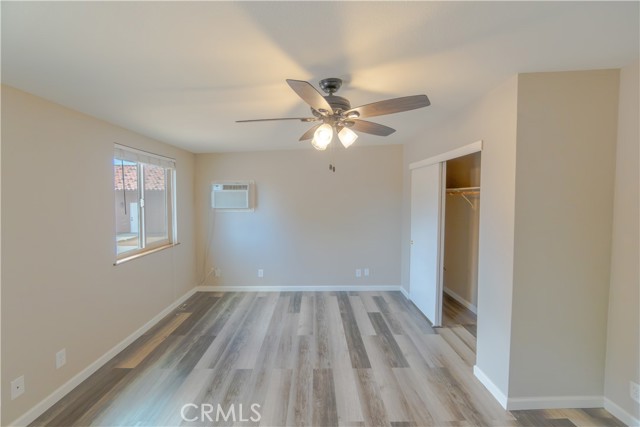 Detail Gallery Image 8 of 75 For 14064 Tioga, Oak Hills,  CA 92344 - 5 Beds | 2/1 Baths