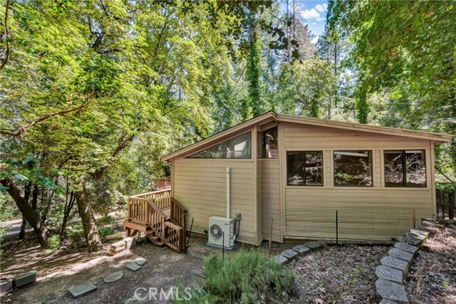 Detail Gallery Image 10 of 24 For 17097 Dogwood Way, Cobb,  CA 95461 - 2 Beds | 1 Baths