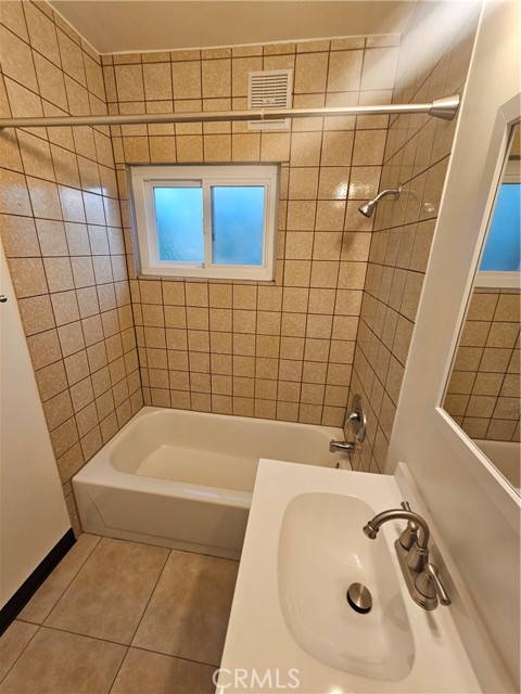 2309 E Garvey N Avenue, West Covina CA: https://media.crmls.org/medias/0e8f918d-49cc-4919-b71e-5a893bbca60d.jpg