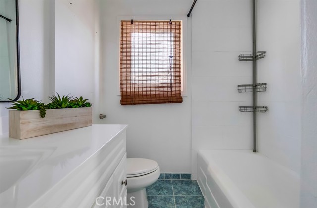 Detail Gallery Image 34 of 39 For 12506 Emelita St, Valley Village,  CA 91607 - 2 Beds | 2 Baths