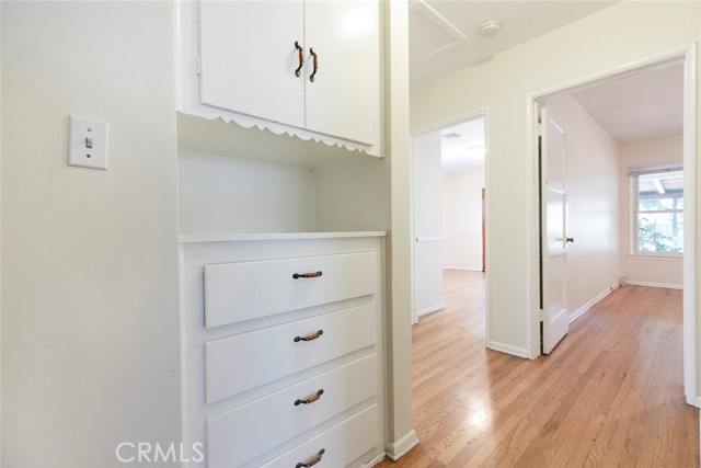 Detail Gallery Image 16 of 45 For 14719 Wyandotte St, Van Nuys,  CA 91405 - 2 Beds | 1/1 Baths