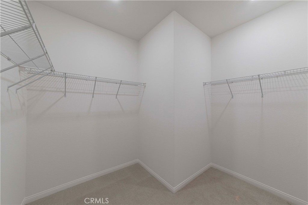 https://media.crmls.org/medias/0e90a4de-35f9-4248-9c8f-869cddf58ee7.jpg?preset=X-Large