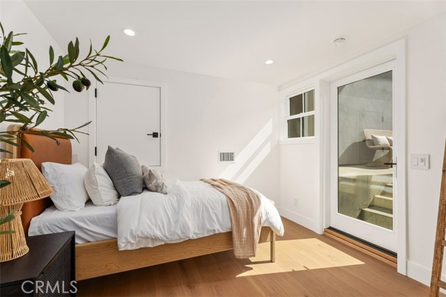 Detail Gallery Image 34 of 48 For 307 Emerald Bay, Laguna Beach,  CA 92651 - 5 Beds | 4/1 Baths