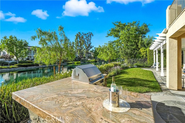 27052 Island Road, Valencia CA: https://media.crmls.org/medias/0e90e19a-c184-4e5b-8e86-a5e6cc3d061e.jpg