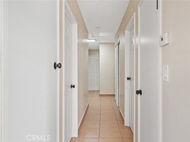 Detail Gallery Image 13 of 35 For 16615 Batson Pl, Victorville,  CA 92395 - 4 Beds | 2 Baths