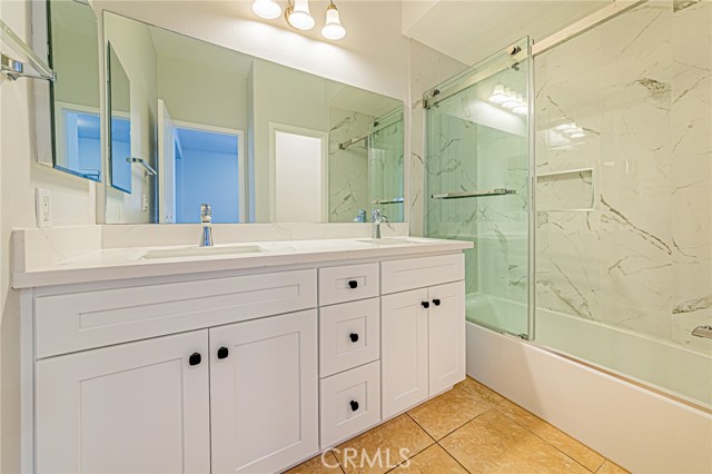 Detail Gallery Image 18 of 24 For 2030 Villa Del Lago #B,  Chino Hills,  CA 91709 - 3 Beds | 2/1 Baths