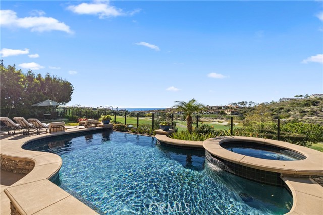 Detail Gallery Image 5 of 45 For 15 Vista Cielo, Dana Point,  CA 92629 - 5 Beds | 4/1 Baths
