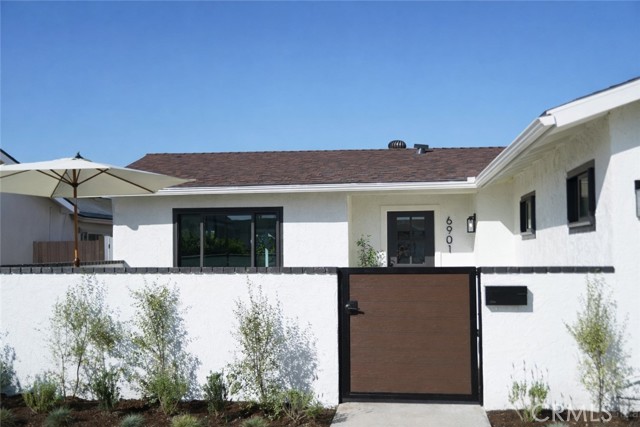 Detail Gallery Image 4 of 33 For 6901 Breeland, Huntington Beach,  CA 92647 - 3 Beds | 2 Baths