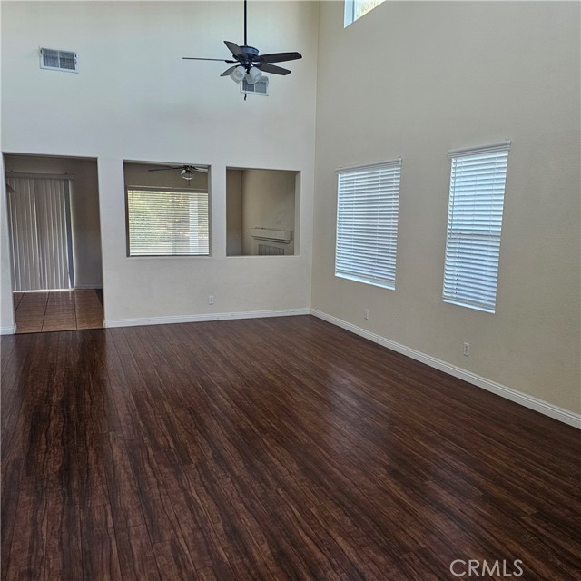 Detail Gallery Image 6 of 16 For 1030 Morning Sun Ln, Corona,  CA 92881 - 4 Beds | 2/1 Baths