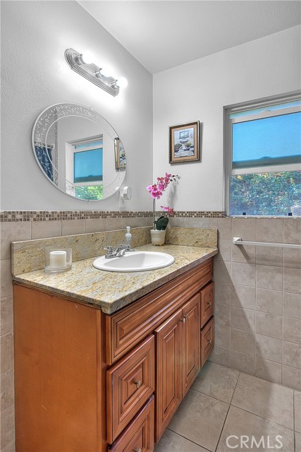 Detail Gallery Image 11 of 25 For 1462 E Burton St, Anaheim,  CA 92805 - 2 Beds | 2 Baths