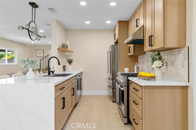 11091 Ranger Drive, Los Alamitos CA: https://media.crmls.org/medias/0e93c9dd-90ae-48be-a895-f3a1e0745ee0.jpg