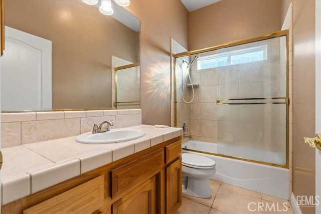 Detail Gallery Image 26 of 38 For 1933 Kellie Marie, Bakersfield,  CA 93314 - 5 Beds | 3 Baths