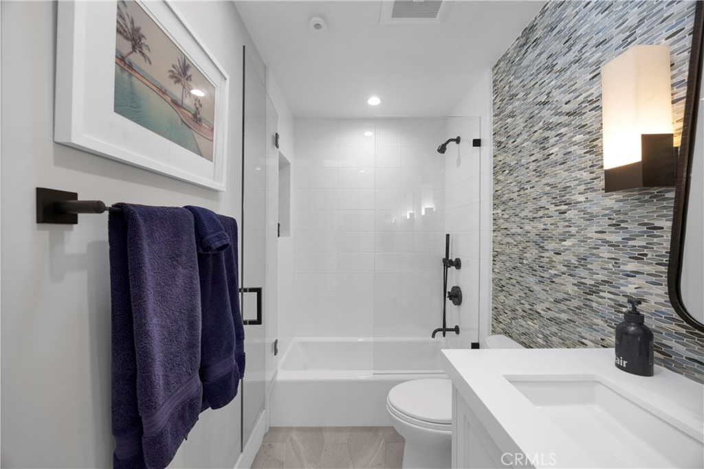 MLS #OC25265999 image #49