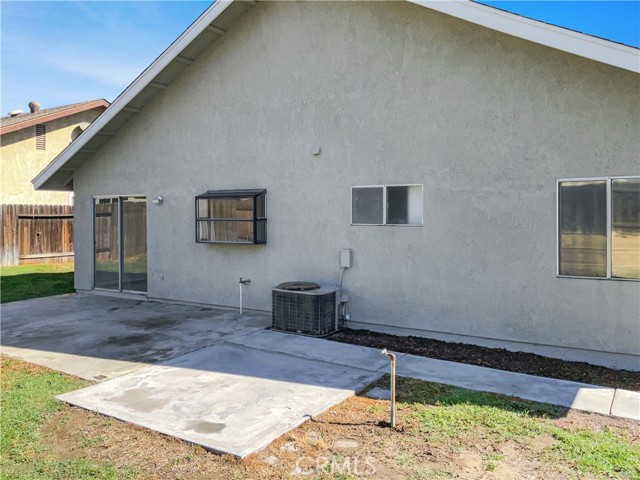 Detail Gallery Image 8 of 22 For 3171 Cabana St, Jurupa Valley,  CA 91752 - 3 Beds | 2 Baths