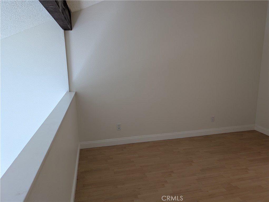 https://media.crmls.org/medias/0e95928d-54d0-4c95-b9c9-7d175139c190.jpg?preset=X-Large