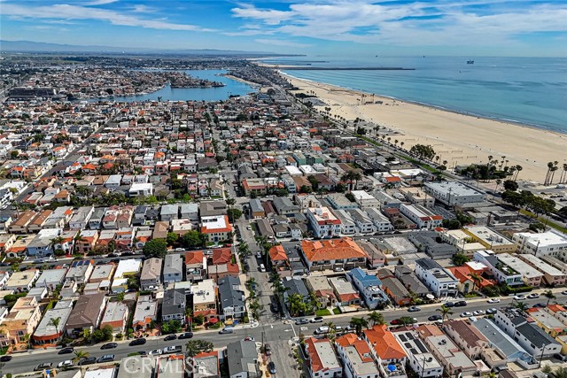 Detail Gallery Image 7 of 75 For 104 Saint Joseph Ave, Long Beach,  CA 90803 - 5 Beds | 3 Baths