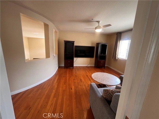 Detail Gallery Image 38 of 58 For 24633 Stagg St, West Hills,  CA 91304 - 5 Beds | 3 Baths