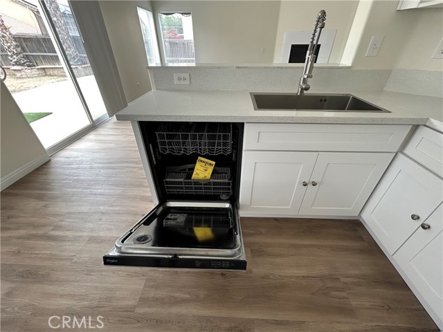 Detail Gallery Image 17 of 52 For 1989 Murrieta, Perris,  CA 92571 - 5 Beds | 3 Baths