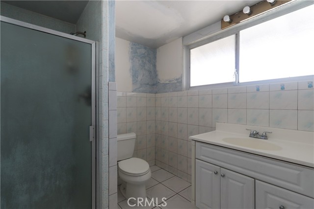 Detail Gallery Image 13 of 24 For 9682 Hillview, Anaheim,  CA 92804 - 4 Beds | 2 Baths