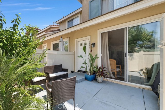 Detail Gallery Image 2 of 30 For 8449 E Arrowhead Way, Anaheim Hills,  CA 92808 - 2 Beds | 2 Baths