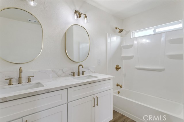4415 12th Street, Riverside CA: https://media.crmls.org/medias/0e9814bd-3516-44af-8122-66a7104ccf8e.jpg
