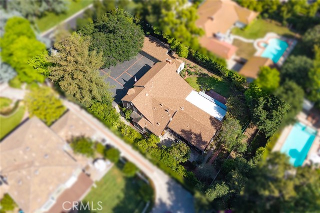 85 S San Rafael Avenue, Pasadena CA: https://media.crmls.org/medias/0e9823a0-71eb-49fb-a76e-dc8fd26469c2.jpg