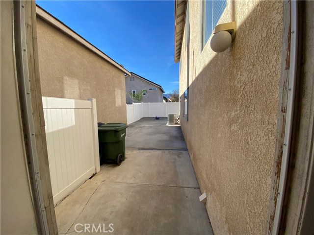 Detail Gallery Image 43 of 43 For 934 Primrose Ln, Corona,  CA 92878 - 4 Beds | 2/1 Baths