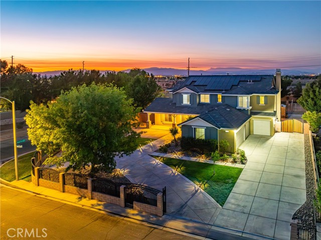 Detail Gallery Image 6 of 75 For 3165 Camino Hermanos, Lancaster,  CA 93536 - 5 Beds | 4/1 Baths