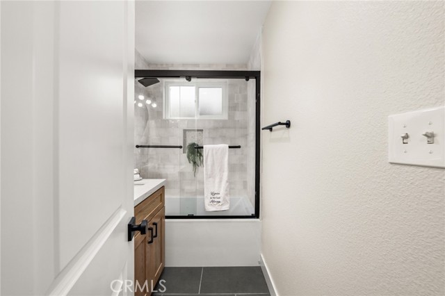 1905 Davis Street, Corona CA: https://media.crmls.org/medias/0e9b67b1-e97a-44ea-84a2-fa432859a066.jpg