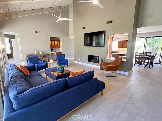 Detail Gallery Image 1 of 34 For 737 Inverness Dr, Rancho Mirage,  CA 92270 - 2 Beds | 2 Baths