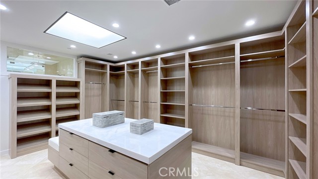 Detail Gallery Image 14 of 40 For 1187 Piedra Morada Dr, Pacific Palisades,  CA 90272 - 6 Beds | 6/1 Baths