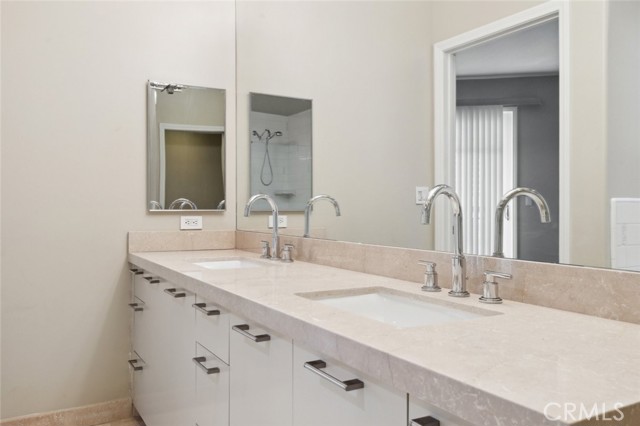 Detail Gallery Image 52 of 71 For 619 Caruso Ave, Glendale,  CA 91210 - 2 Beds | 3 Baths